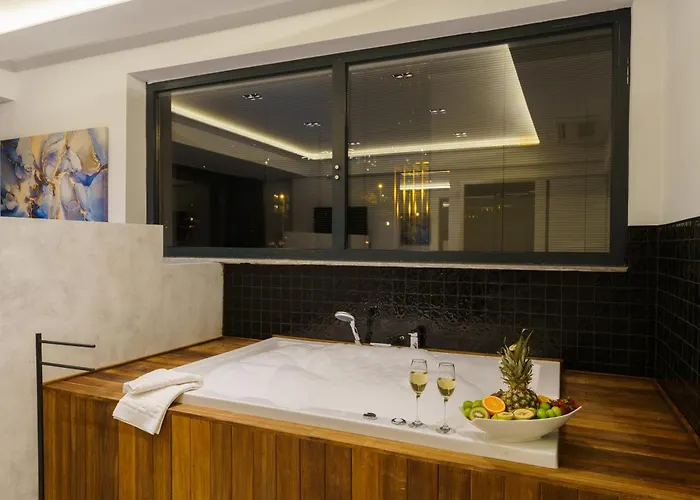 Port Alissia 别墅 *