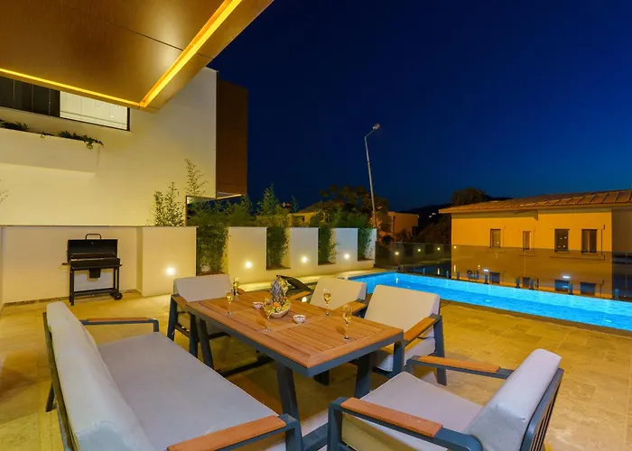 Port Alissia * 卡斯